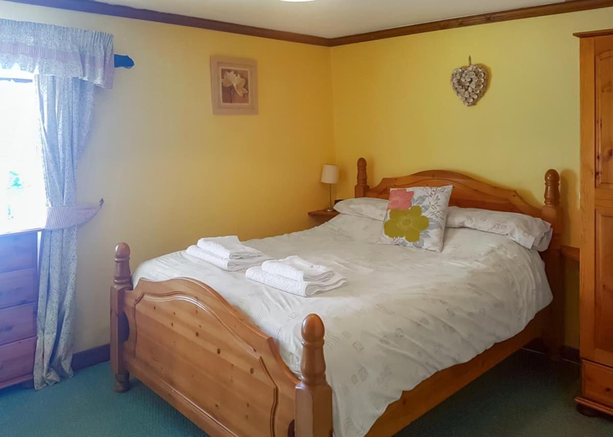 Garnffrwd Park Hotel Llanddarog Buitenkant foto