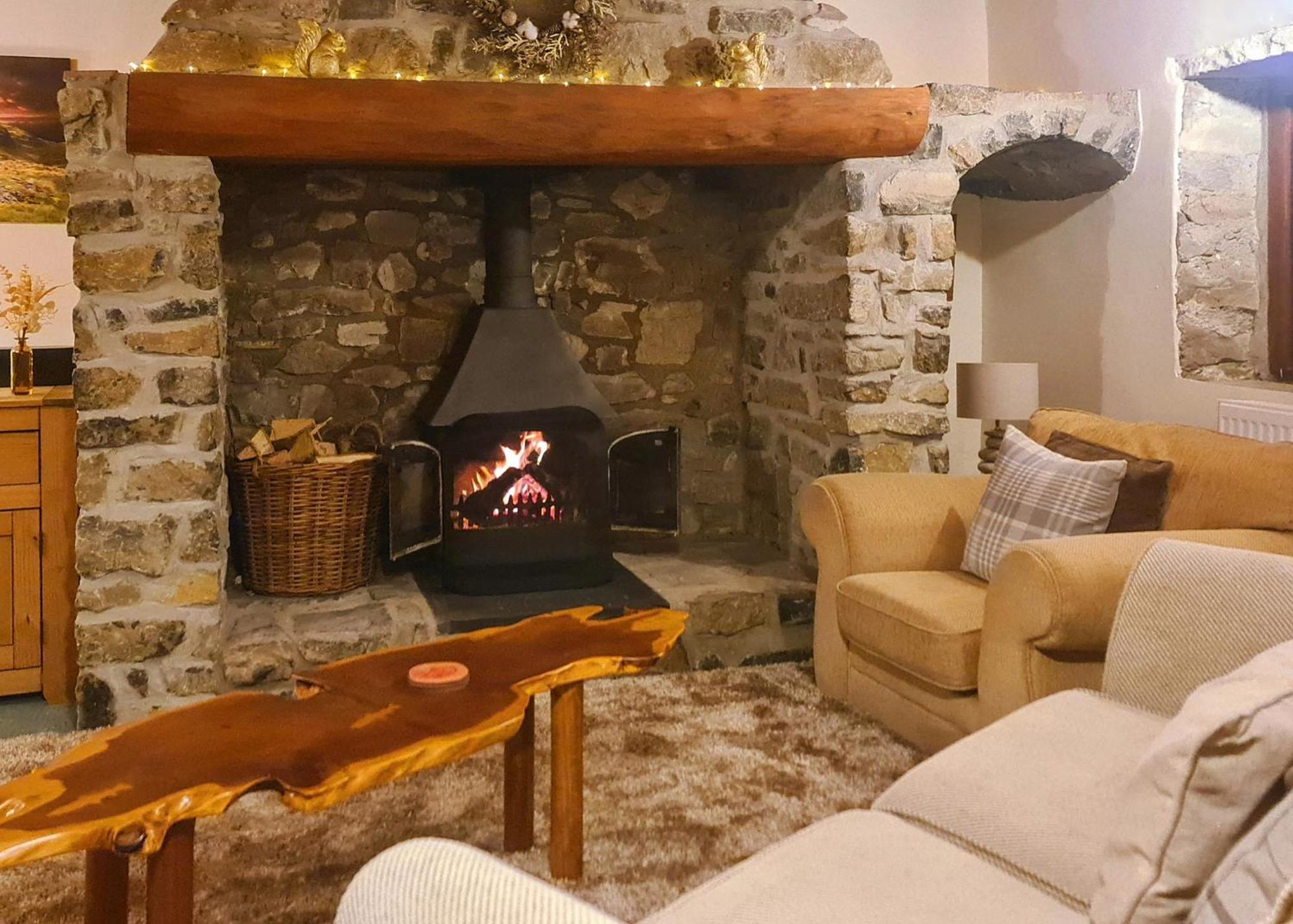 Garnffrwd Park Hotel Llanddarog Buitenkant foto